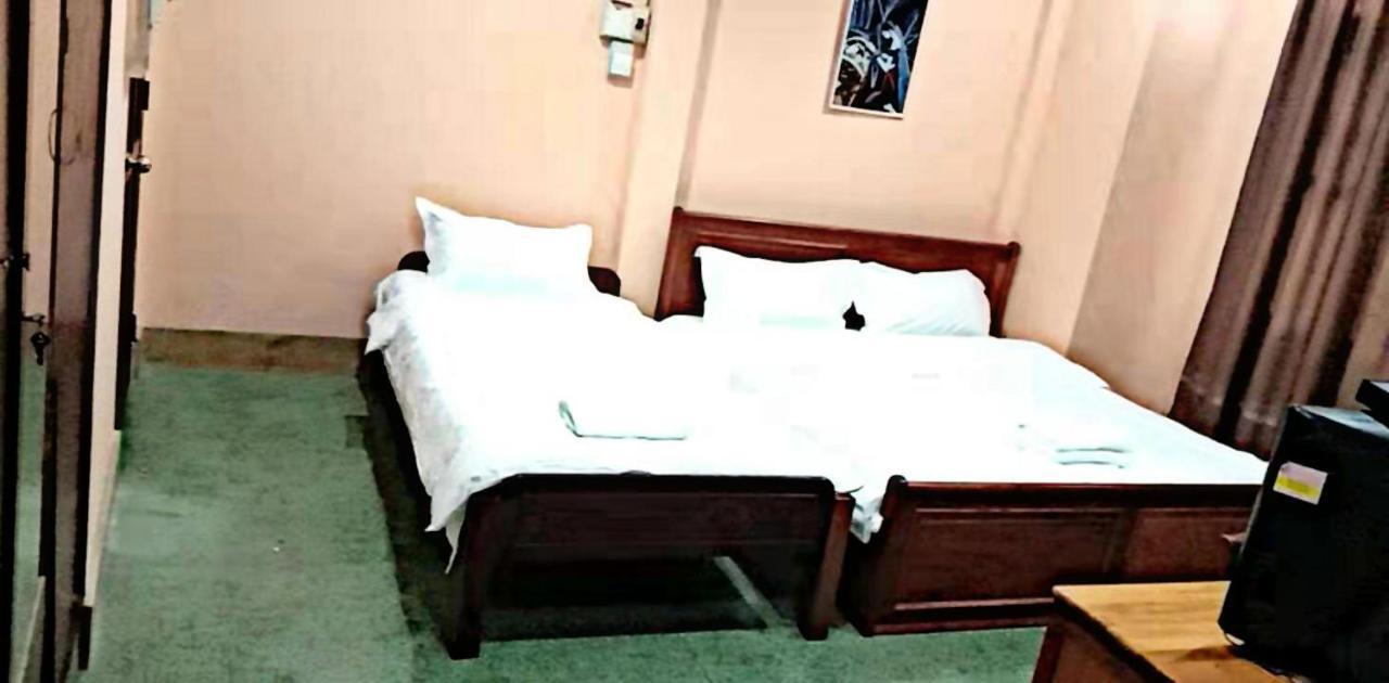 Green Land Hotel Ban Nongdouang Exteriör bild